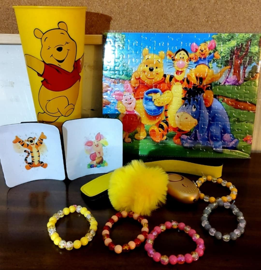 Medium Themed Gift Box